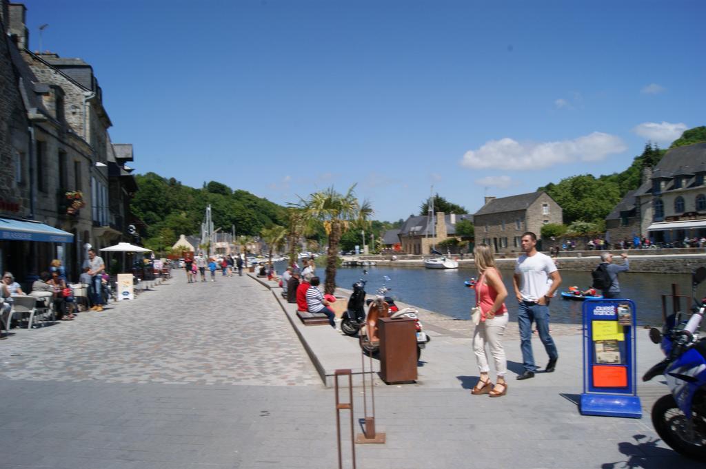 Au Fil De L'Eau - Le Bord De Rance Apartment Dinan Bilik gambar