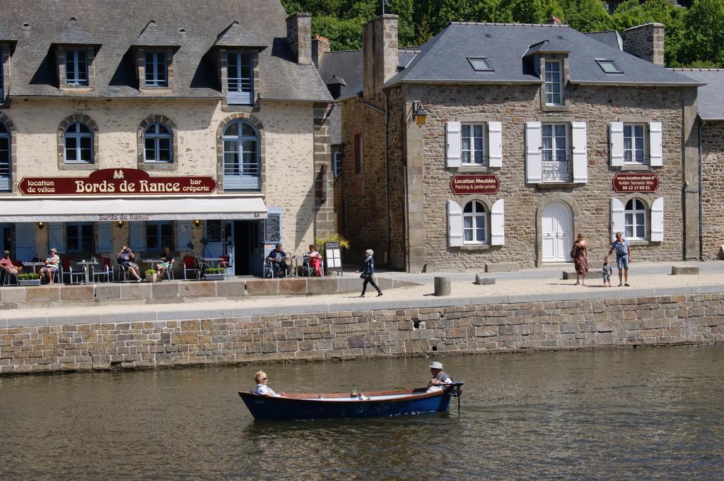 Au Fil De L'Eau - Le Bord De Rance Apartment Dinan Bilik gambar